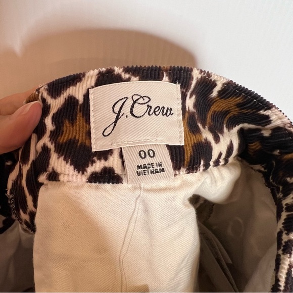 NWT J.CREW Buckle Mini Skirt in Leopard Corduroy. Size 00 - Picture 12 of 14